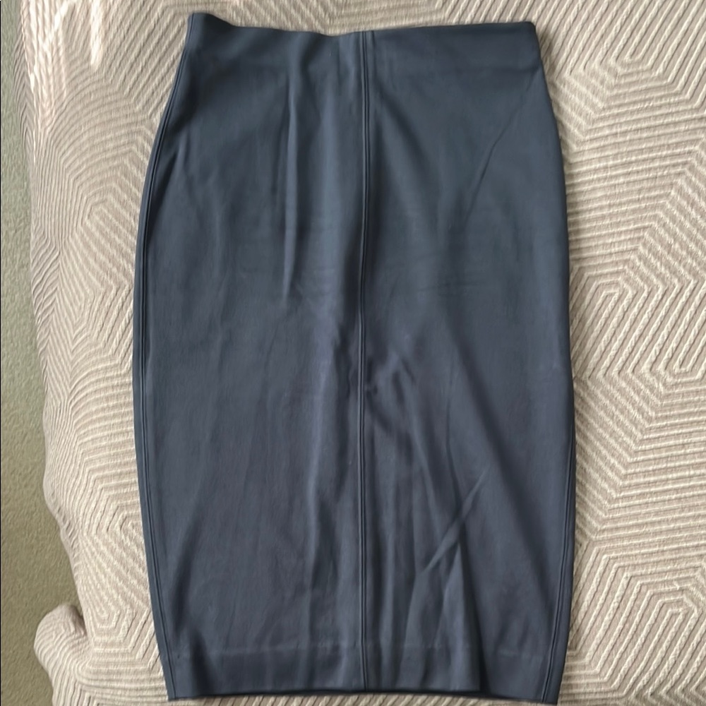 Wilfred Navy Pencil Skirt